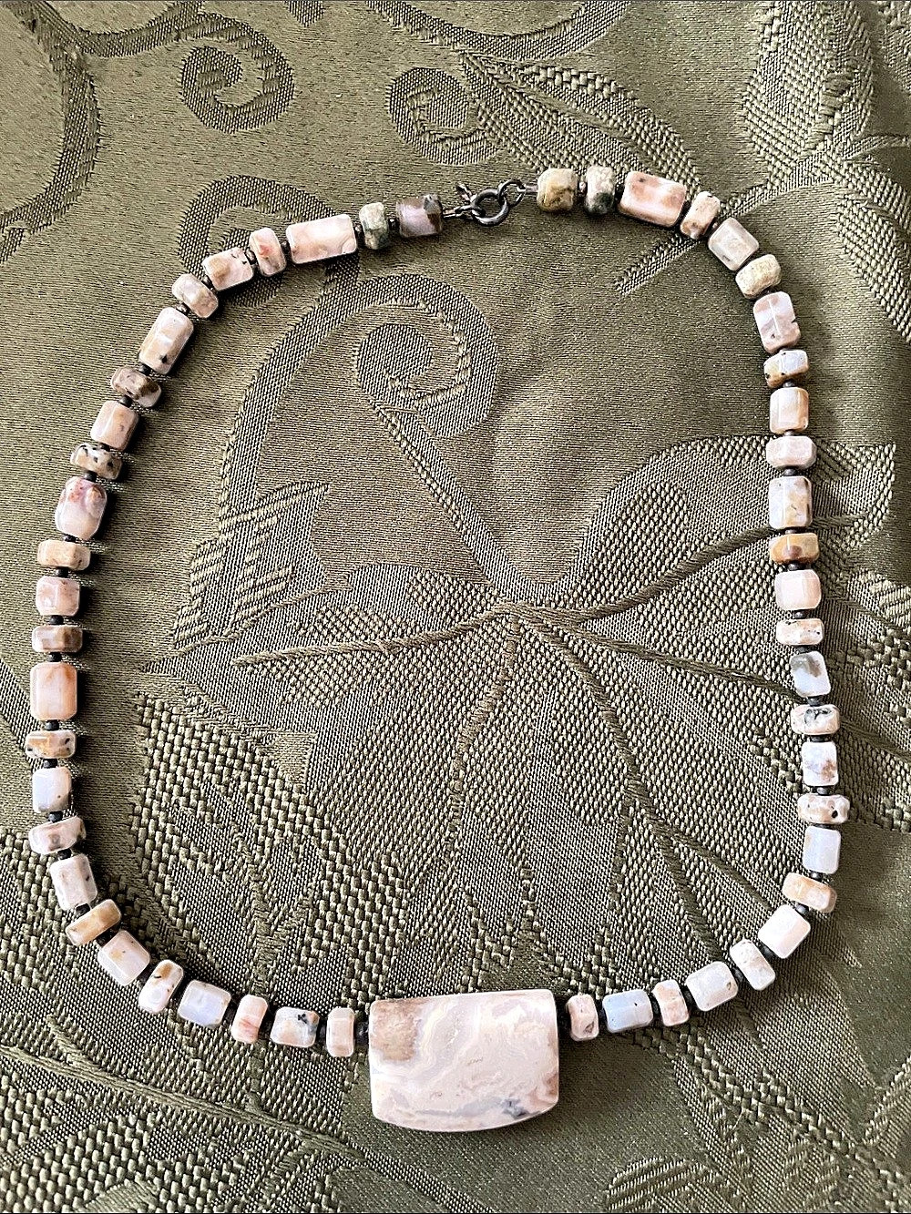 Tan & White & Gray Stone Pendant Necklace